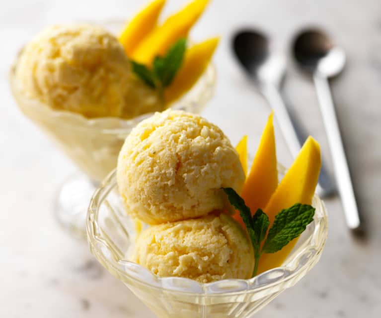 Mango and Ginger Frozen Yoghurt