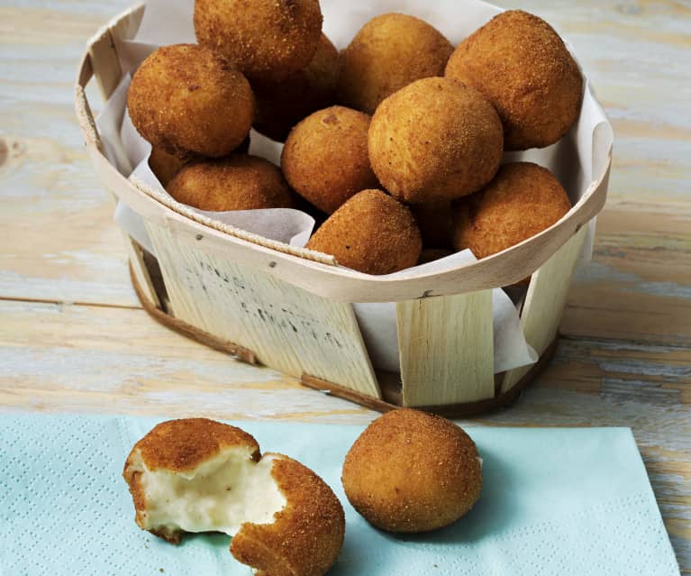 Croquetas de bacalao con queso manchego - Cookidoo® – la plataforma de  recetas oficial de Thermomix®