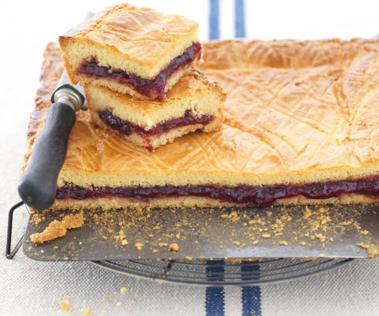 Gâteau basque à la confiture de cerises - Cookidoo® – la nostra ...