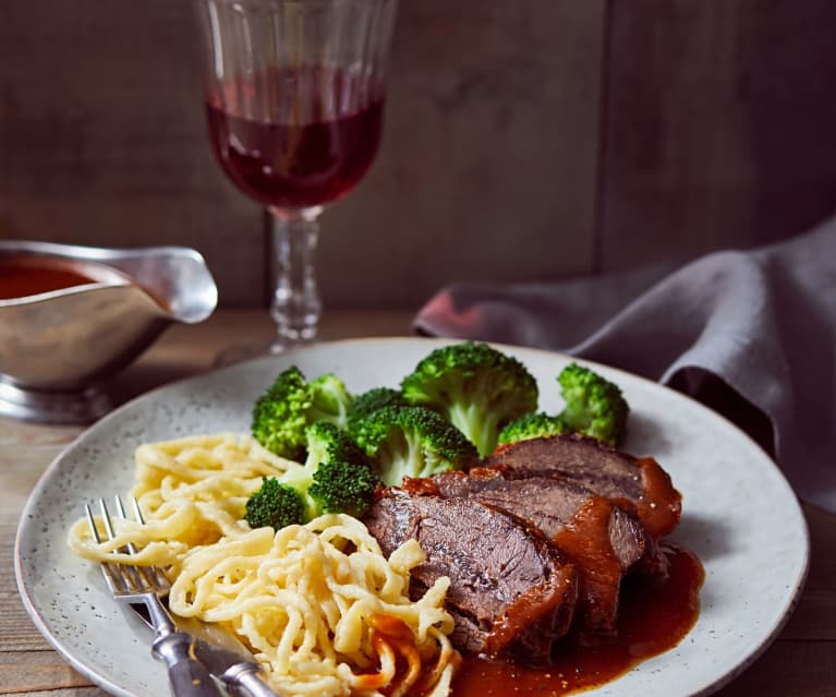 Portwein-Bäckchen mit Spätzle