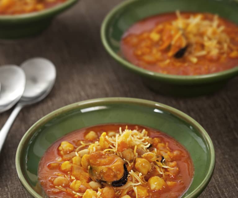 Garbanzos con fideos y mejillones