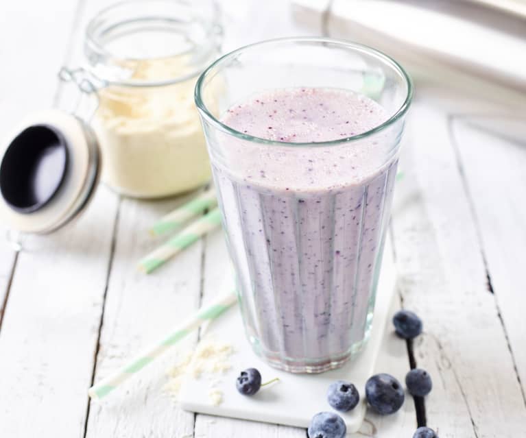 Blueberry-Cheesecake-Shake mit Proteinpulver - Cookidoo® – the official  Thermomix® recipe platform