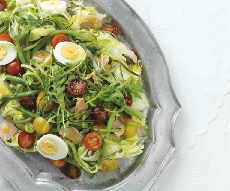 Salat Nicoise med hindbærvinaigrette