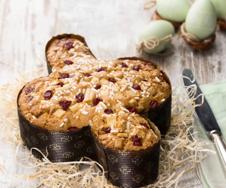 Colomba ai mirtilli rossi e cioccolato bianco