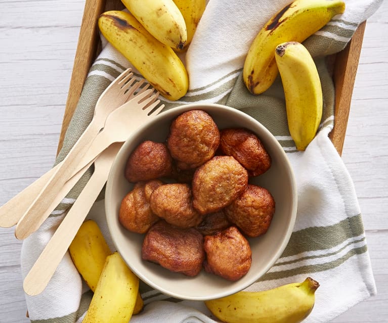 Cekodok Pisang (Fried Banana Balls)