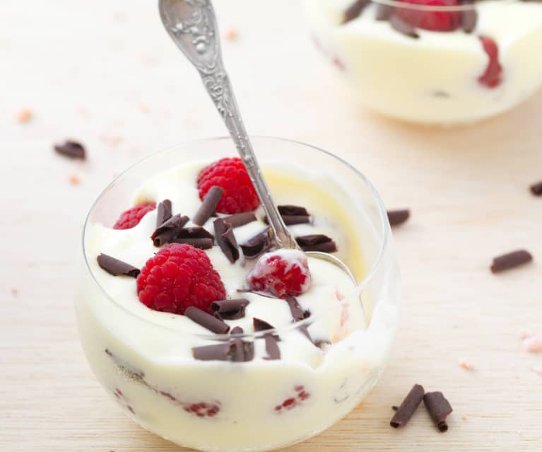 Moelleux au chocolat au lait et cœur praliné - Cookidoo® – the official  Thermomix® recipe platform