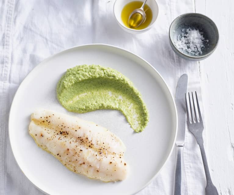 Filetti di trota con purea di broccoli