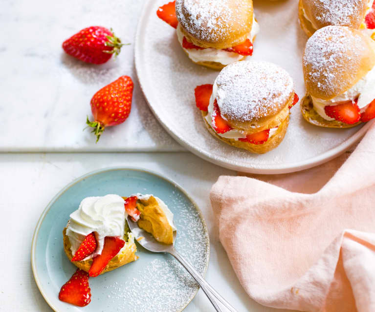 Choux à la crème et aux fraises