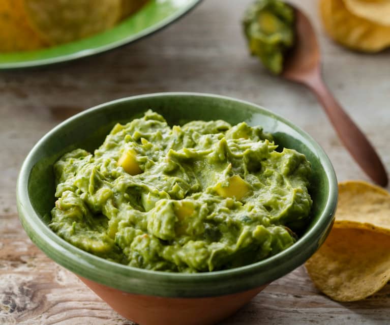 Guacamole with mango