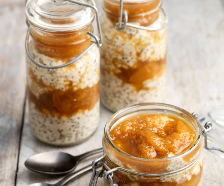 Overnight Oats mit Pfirsichkompott