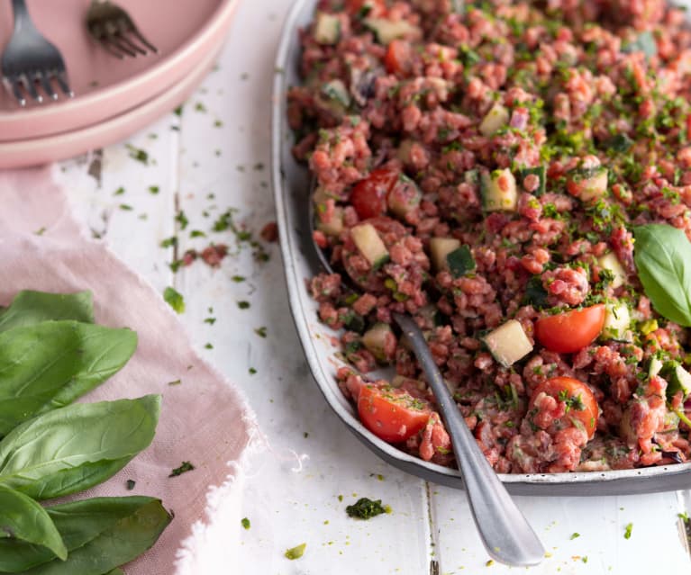 Tabule de cevada cor-de-rosa e pistácio