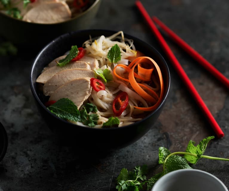 Soupe phô au poulet