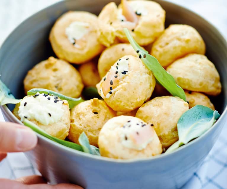 Choux chantilly-wasabi au poisson fumé