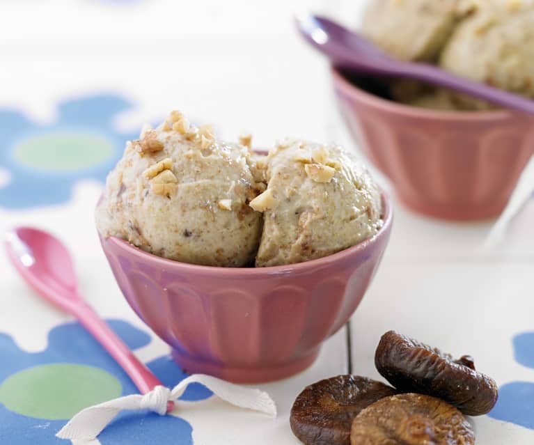 Gelado de figos e nozes