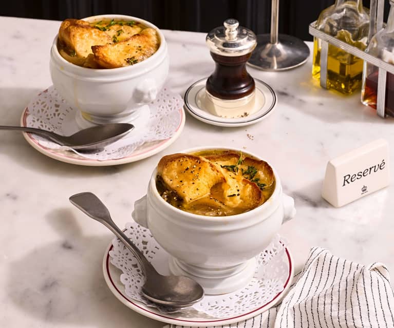 French onion soup (Soupe à l’oignon)