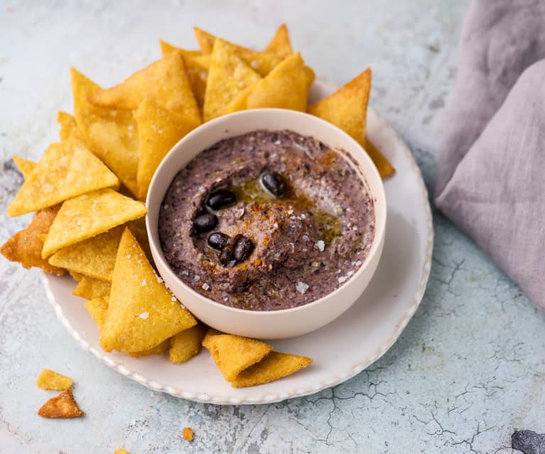 Hummus de judías pintas con nachos