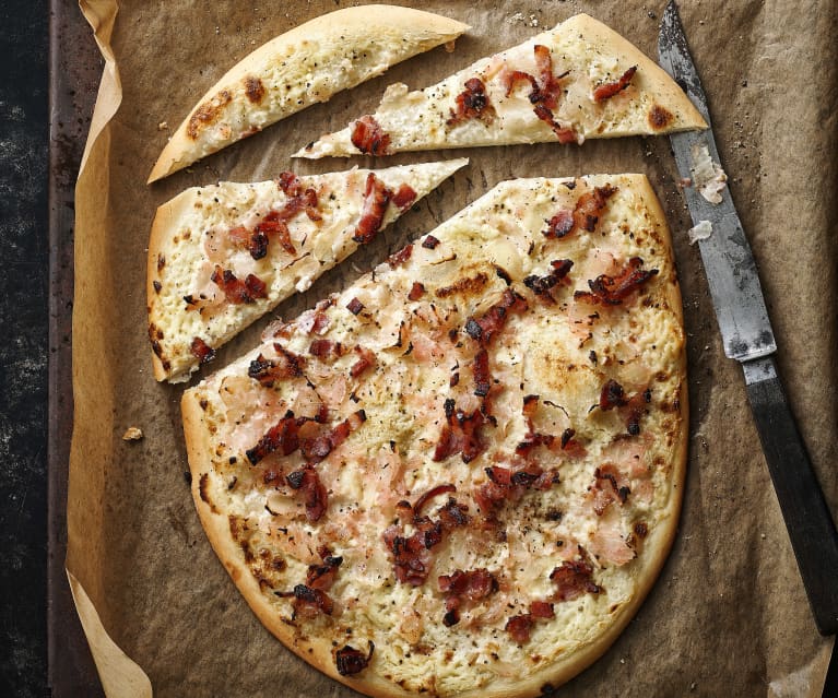 Flammkuchen mit Speck