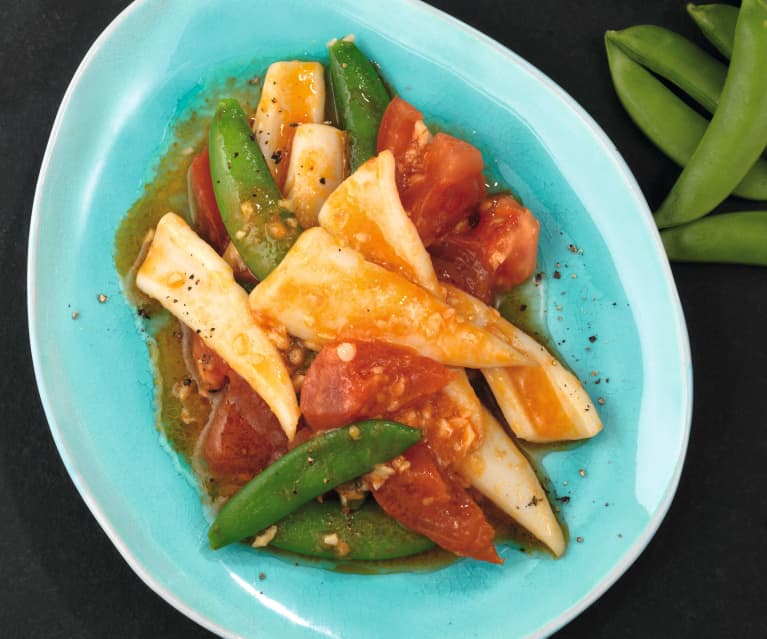 Tintenfisch mit Tomaten und Zuckerschoten