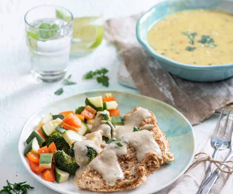 Zuppa di funghi e tacchino con verdure