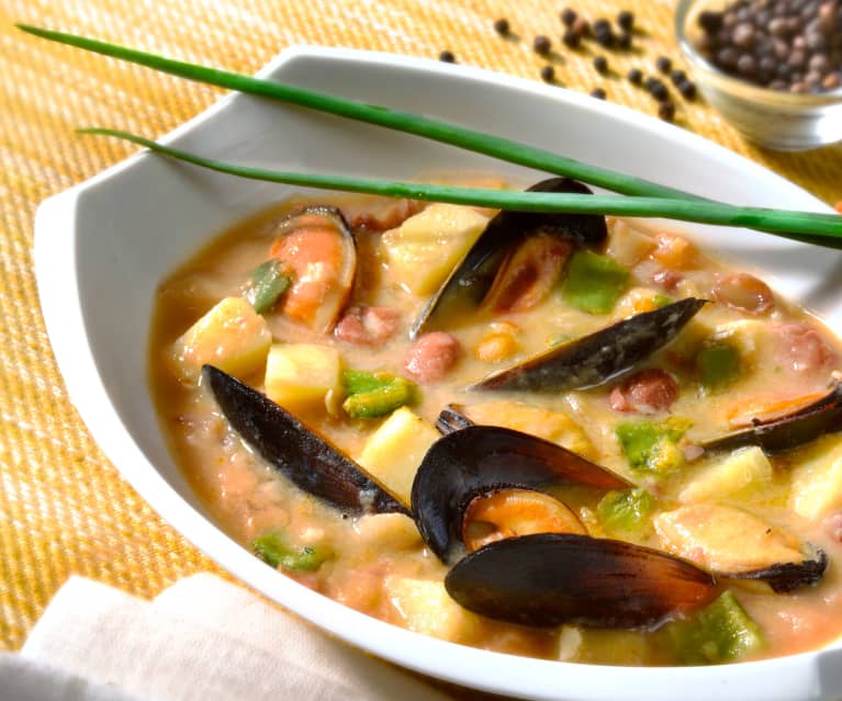 Zuppa di fagioli e cozze