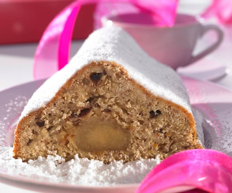 Christstollen mit Marzipankern