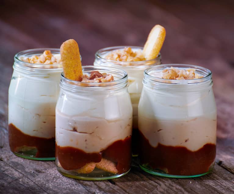 Tiramisù alle noci e caramello salato