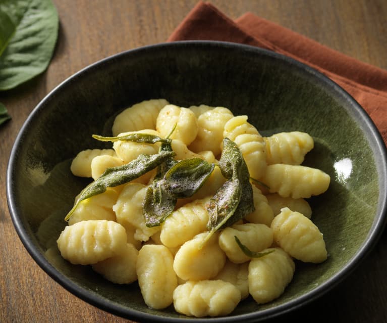 Gnocchi di patate e crema di Parmigiano Reggiano