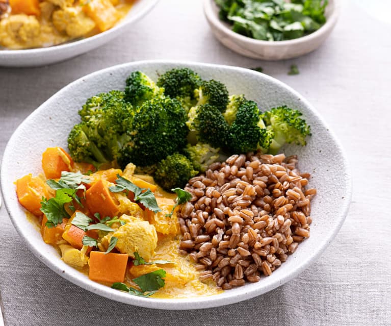 Satay di pollo con zucca, broccoli e farro (Bimby Friend)