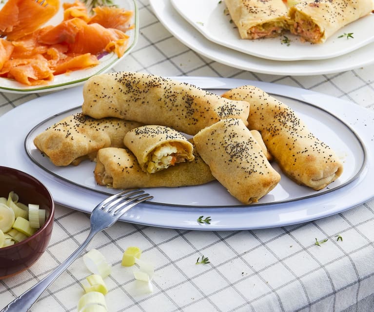 Mini strüdel salati al porro e salmone