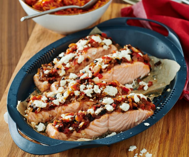 Feta-Oliven-Lachs mit Tomatenreis Feta-Oliven-Lachs mit Tomatenreis