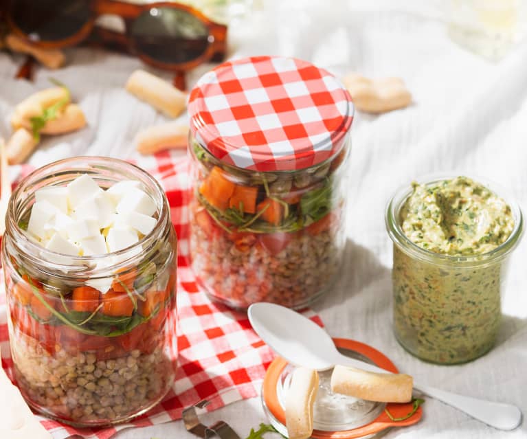 Ensalada de trigo sarraceno con salsa de hierbas