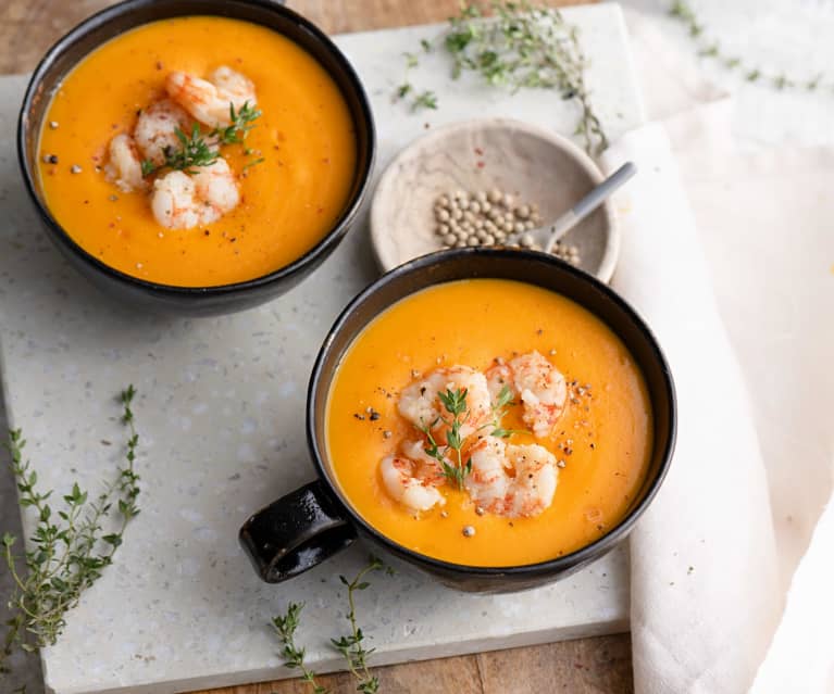 Vellutata di zucca e patate con gamberi