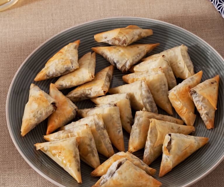 Samosas de morcilla de berenjena