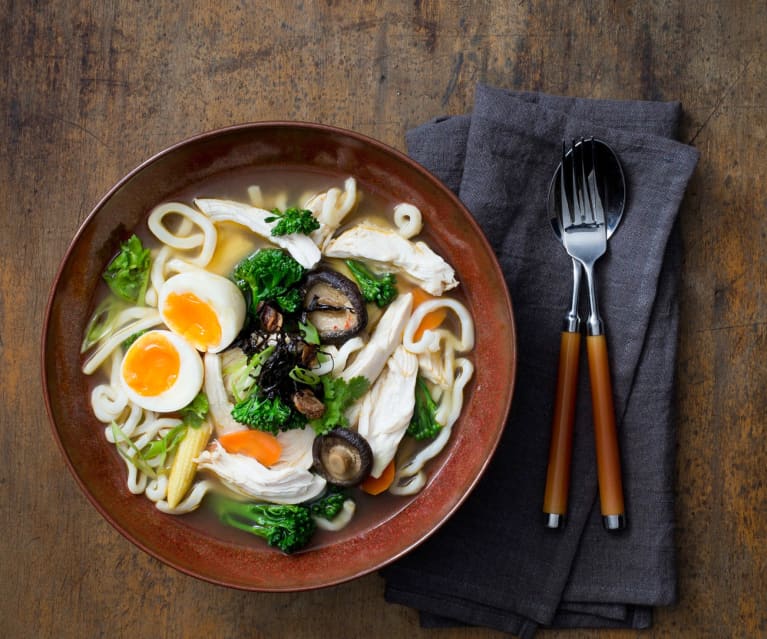 Zuppa di pollo con udon e verdure - Cookidoo® – the official