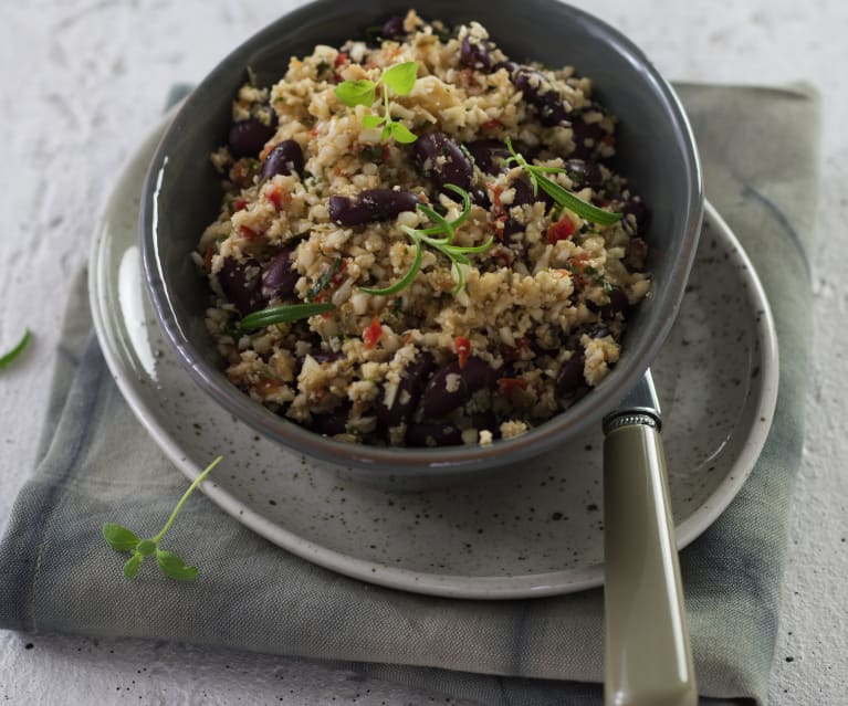 Salade de chou-fleur-haricots rouges