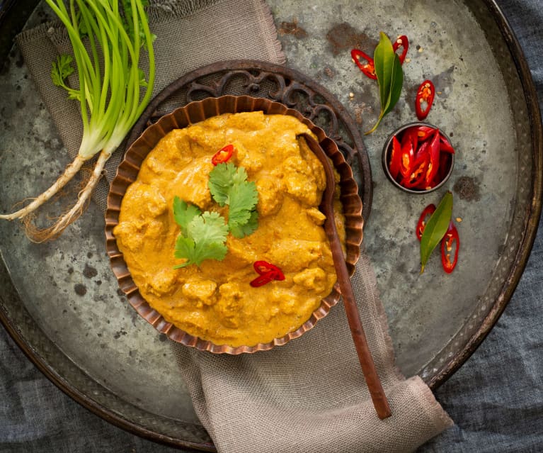 Chicken korma with cashews