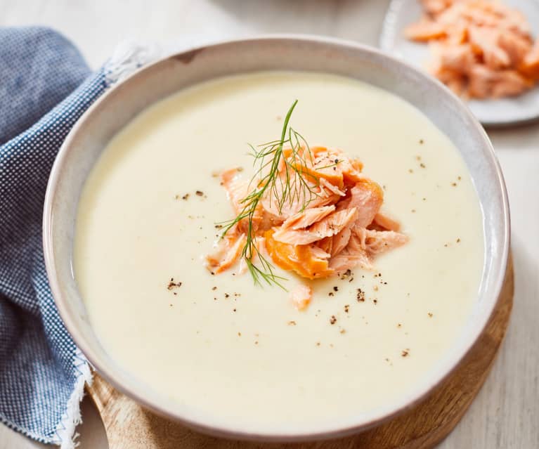 Fenchelrahmsuppe mit Stremellachs