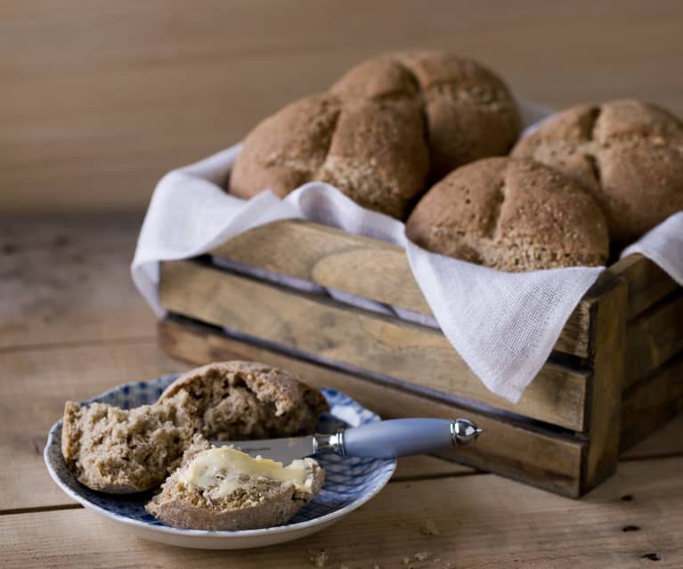 Pearl barley bread rolls