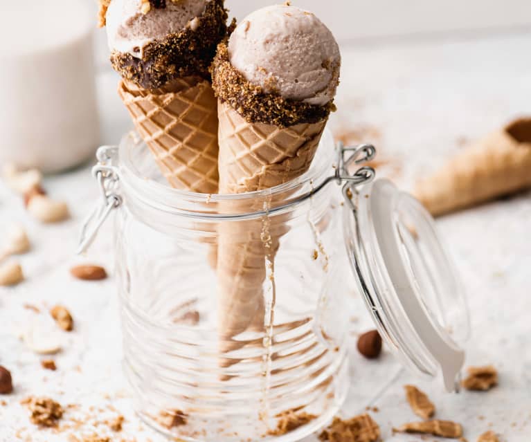 Nut Ice Cream with Citrus and Lavender Crumble - Cookidoo® – the official  Thermomix® recipe platform