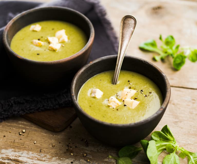 Velouté de mâche au Curé Nantais