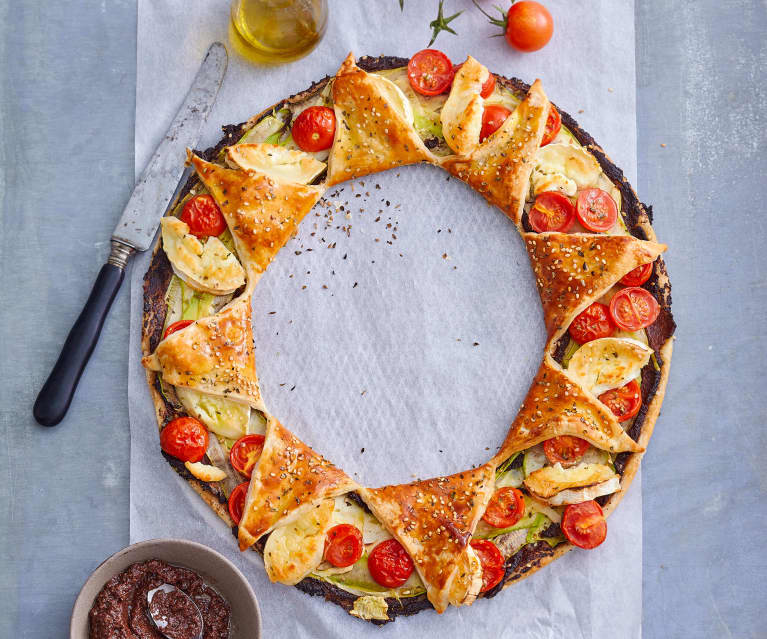 Tarte couronne tapenade-tomate