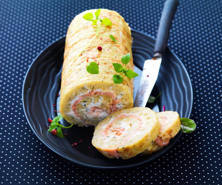 Roulé de pomme de terre au saumon fumé - Cookidoo® – la plateforme de  recettes officielle de Thermomix®