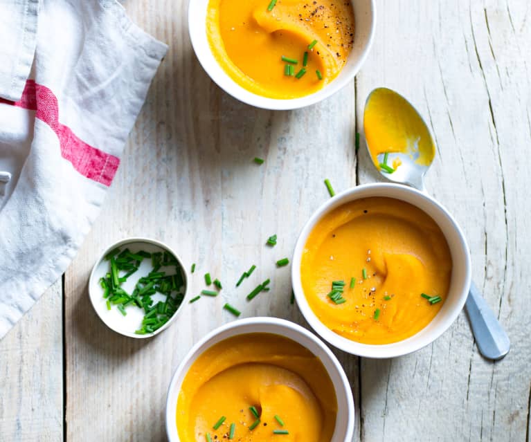 Soupe de lentilles corail aux panais et carottes