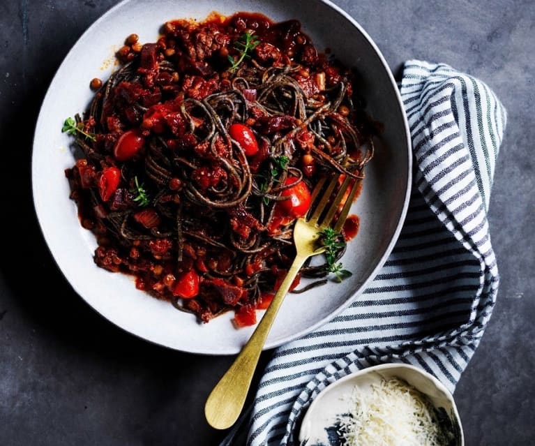 Black bean spaghetti bolognese (gut health)