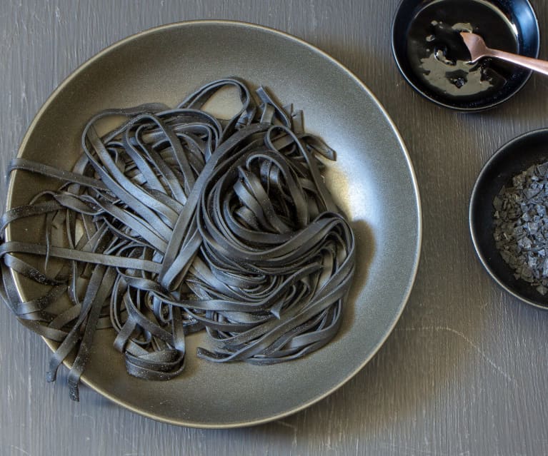 Squid Ink Pasta - Cookidoo® – the official Thermomix® recipe platform