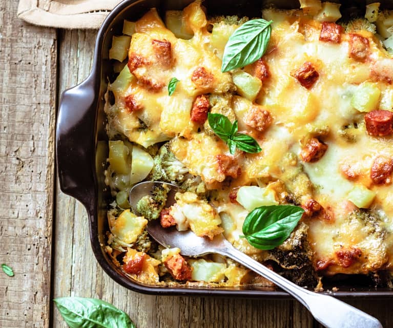 Gratin de pommes de terre, brocoli, comté et chorizo