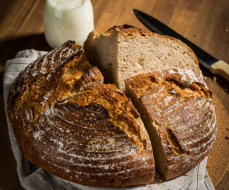 Chleb na maślance i zakwasie