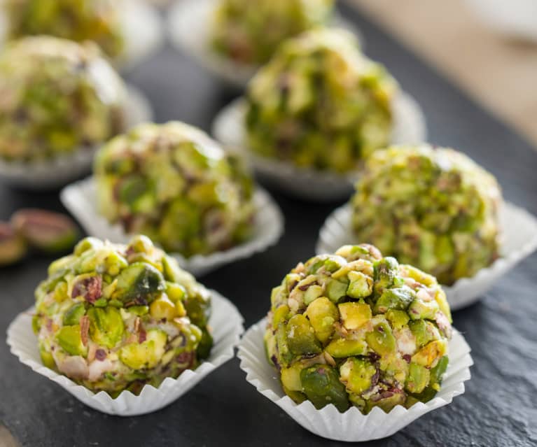 Bolitas de jamón con pistachos