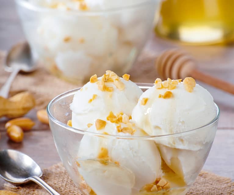 Frozen yogurt arachidi e miele