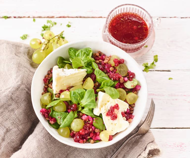 Linsensalat mit Camembert, Roter Bete und Weintrauben